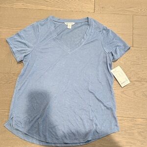Athleta Sky Blue V-Neck Tee